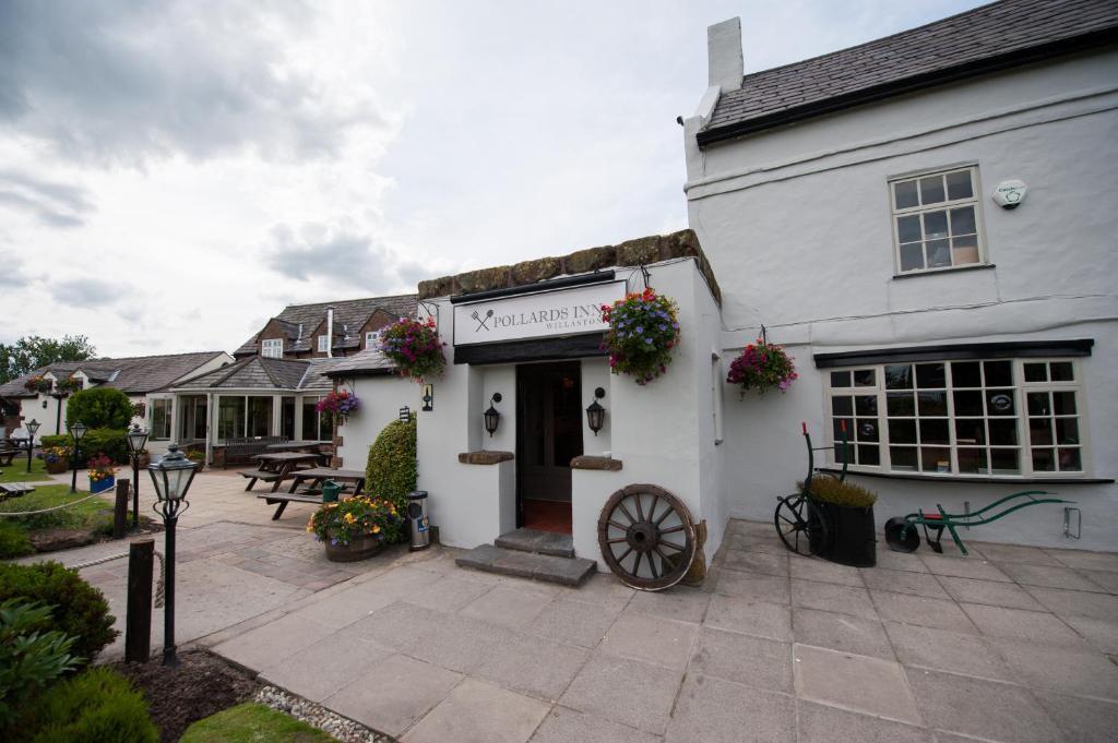 Pollards Inn Willaston  Екстериор снимка